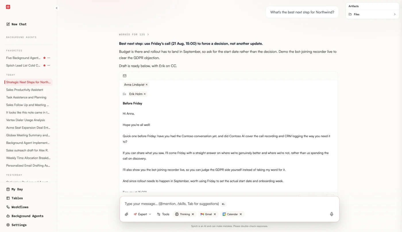 Der Spiich-Assistent schlägt den nächsten Schritt eines Deals vor und schreibt die Follow-up-Mail